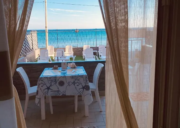 Castello Di Sabbia 4* טראביה