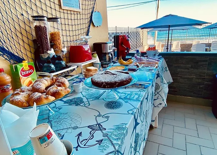 Castello Di Sabbia Couette-café Trabia