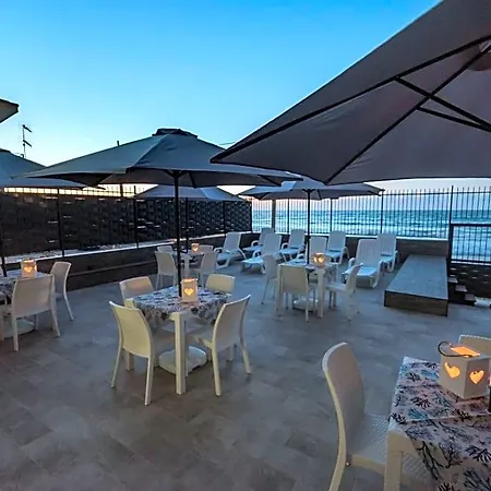 Castello Di Sabbia Bed & Breakfast