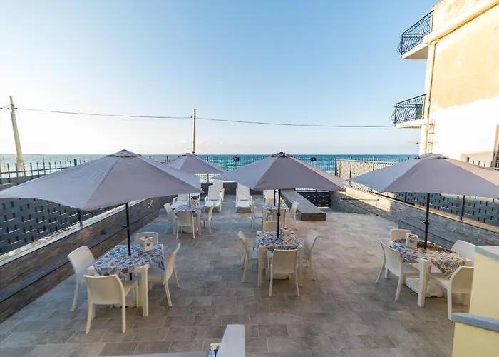 Castello Di Sabbia Bed & Breakfast 4*